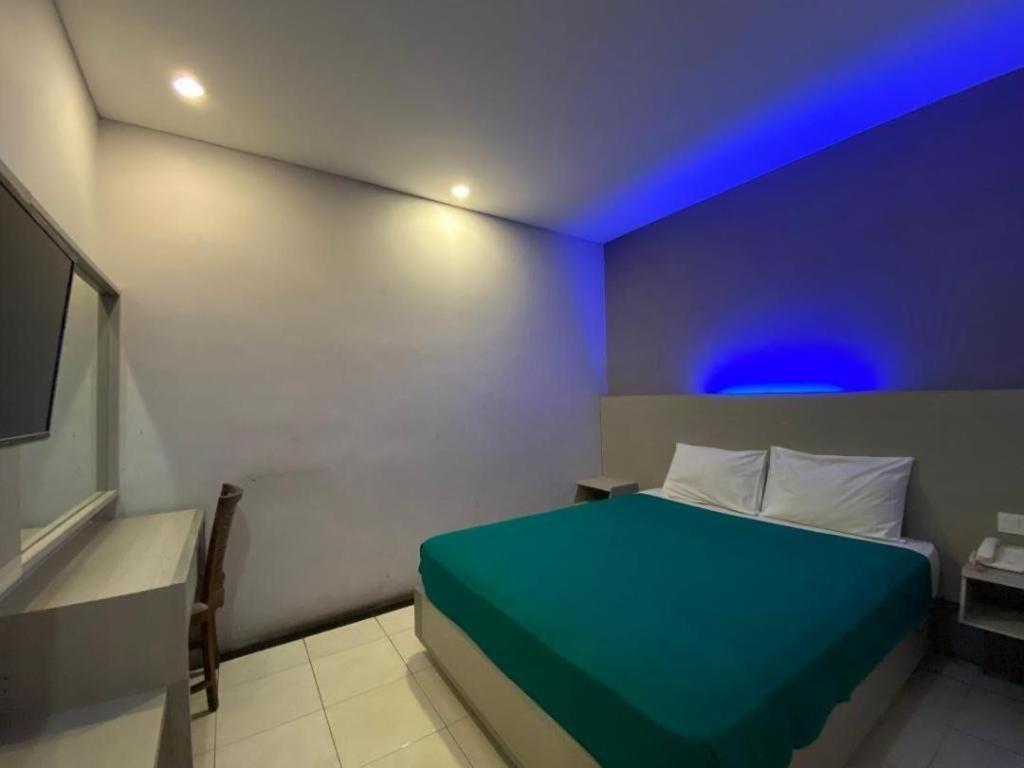 Kharisma Hotel Madiun Luaran gambar