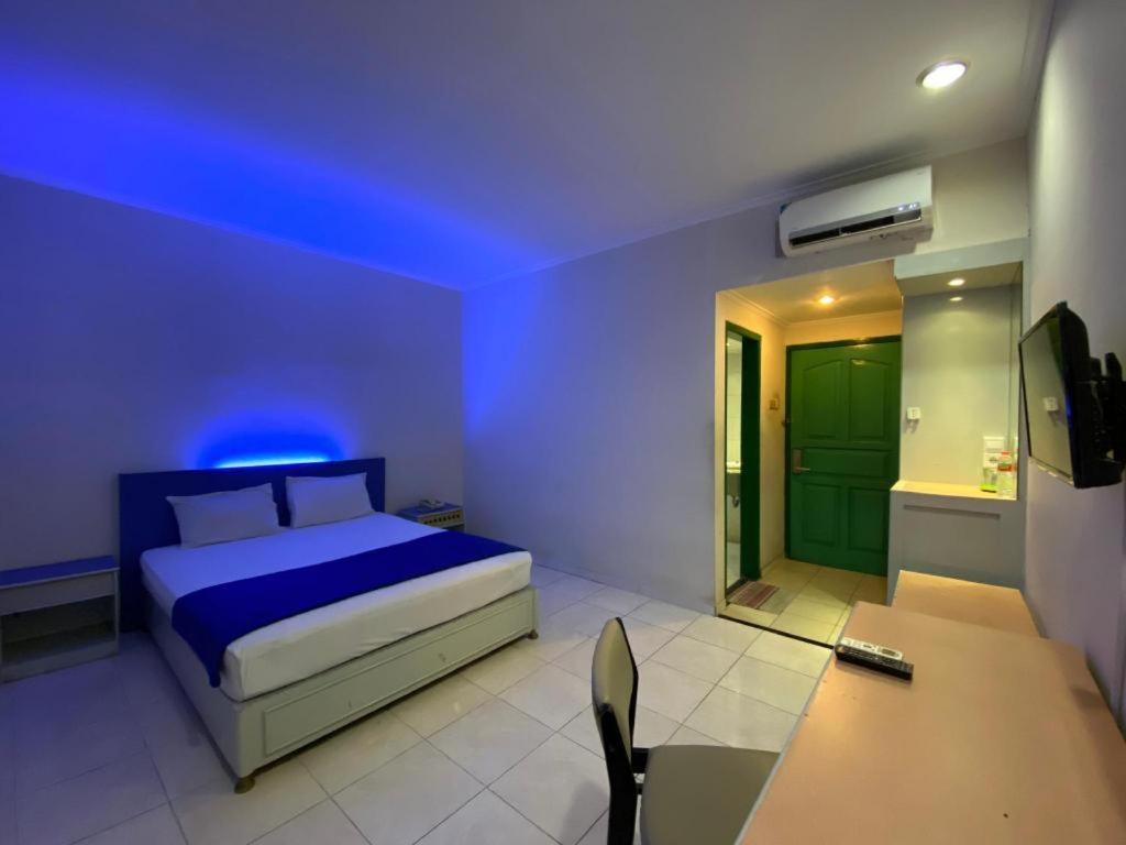Kharisma Hotel Madiun Luaran gambar