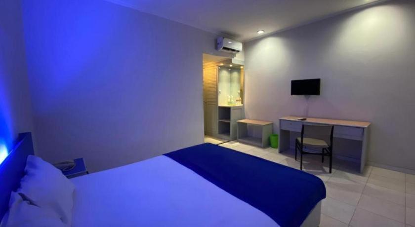 Kharisma Hotel Madiun Luaran gambar